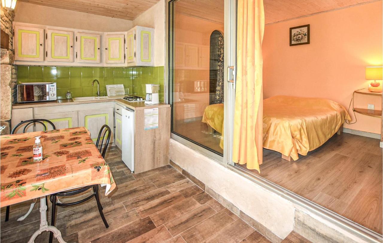 Lovely Apartment In Nyons With Kitchen Eksteriør billede
